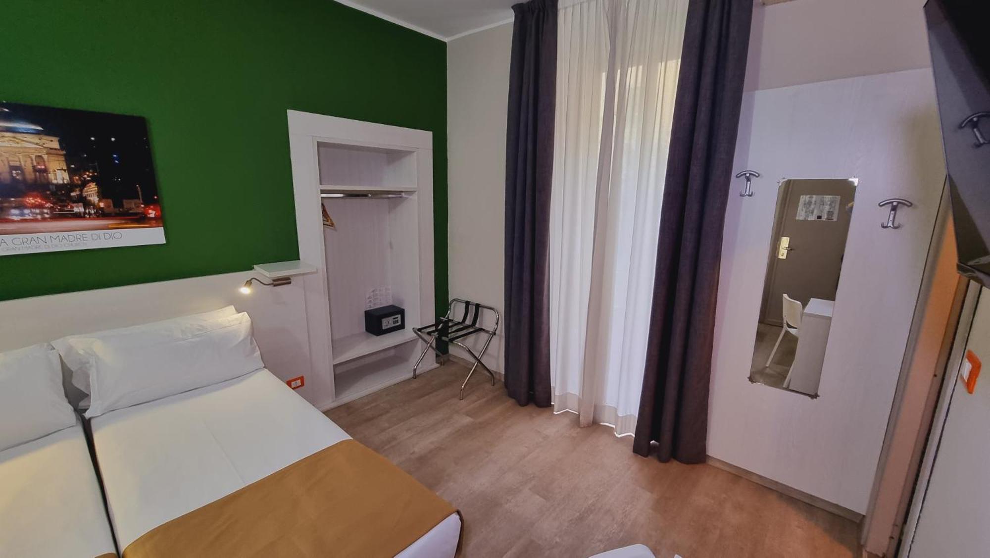 Green Class Hotel Astoria Turin Phòng bức ảnh